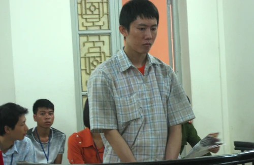 "Gà què ăn quẩn"