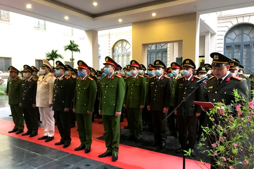 Công an Hà Nội tri ân các anh hùng liệt sỹ Công an Thủ đô