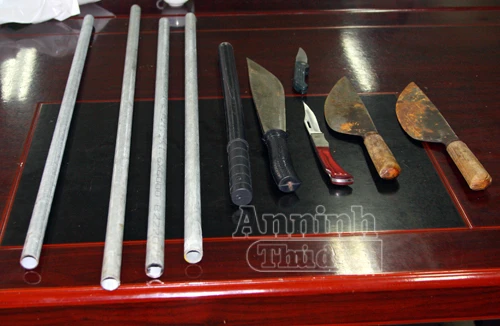 Ngăn chặn kịp thời hai nhóm thanh niên ẩu đả, một cảnh sát bị đâm