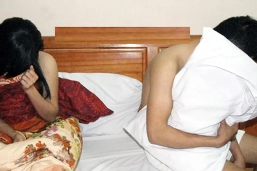 Đánh sập ổ mại dâm núp bóng quán cà phê