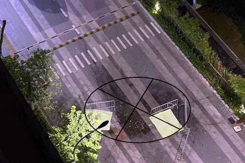 Đôi nam nữ rơi từ tầng 35 xuống đường tử vong tại chỗ