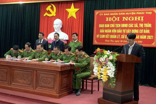 Bắt quả tang đối tượng vận chuyển pháo nổ hình lựu đạn số lượng lớn