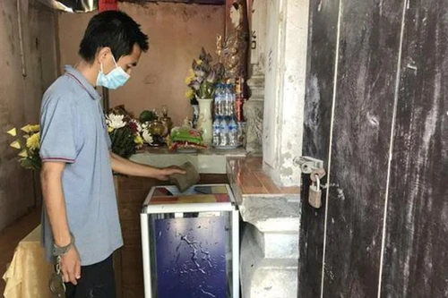 Mò vào chùa trộm hòm công đức