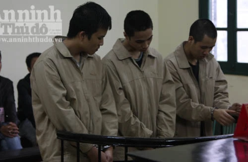 Băng cướp gây khiếp sợ trên Đại lộ Thăng Long