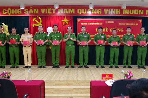 Luôn phát huy trách nhiệm, sự gương mẫu của người chỉ huy