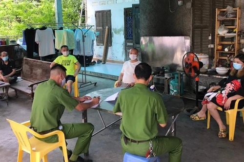 Phát hiện bốn người Trung Quốc trốn cách ly Covid-19 đến công ty làm việc