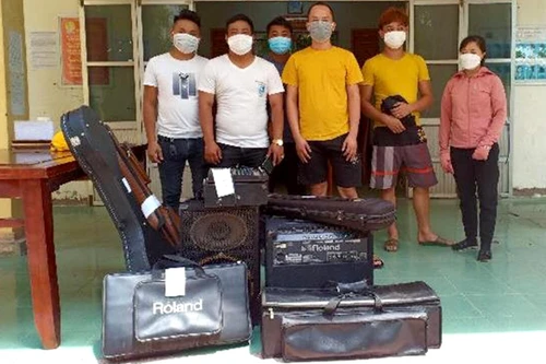 Vĩnh Phúc: Xử phạt 7 người tụ tập hầu đồng số tiền 85 triệu đồng 