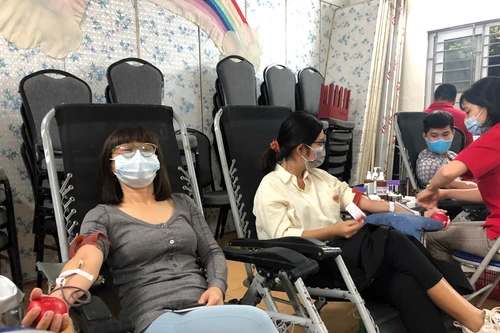 Cộng đồng Tin Lành Hà Nội đăng ký hiến máu và hiến tặng mô, tạng giúp người mắc bệnh hiểm nghèo
