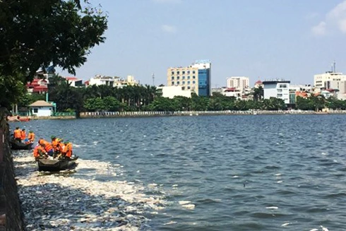 Tổng kiểm tra, rà soát các cơ sở xả thải xuống Hồ Tây