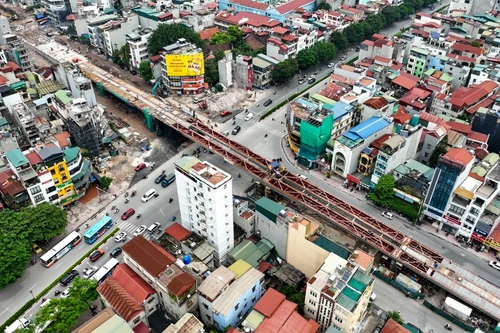 Nhìn từ flycam cầu vượt trên tuyến đường nghìn tỷ ở quận Long Biên, Hà Nội