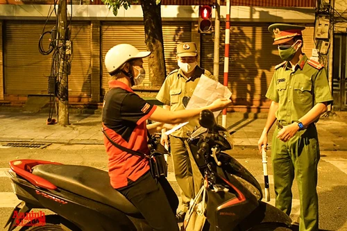 Hà Nội ban hành mẫu giấy đi đường cho trường hợp đủ điều kiện lưu thông