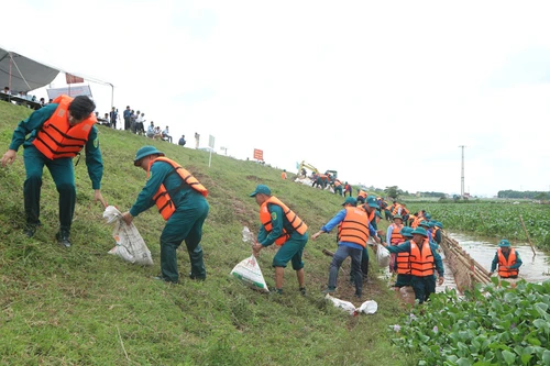 Hà Nội: Tổng kiểm tra trật tự xây dựng liên quan đến đê điều