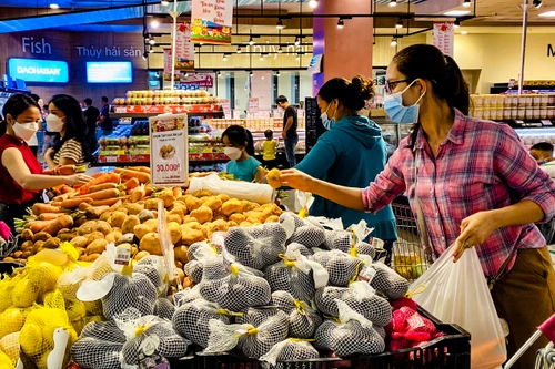 Hà Nội xử lý nghiêm hành vi lợi dụng tăng giá bất hợp lý dịp cuối năm