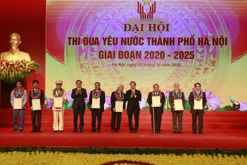 Hà Nội vinh danh 10 Công dân Thủ đô ưu tú 2020
