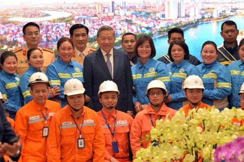 Tổng Bí thư Tô Lâm chúc Tết, kỳ vọng Hà Nội sẽ là "đầu tàu" phát triển của cả nước