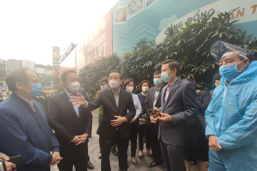 Chủ tịch Hà Nội kiểm tra tòa nhà 88 Láng Hạ, chỉ đạo hai việc phải làm ngay 