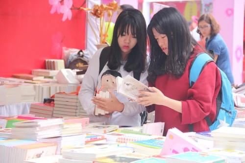 Ngày Sách và Văn hóa đọc Việt Nam lần thứ Ba năm 2024 sắp diễn ra ở Hà Nội