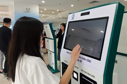 Hà Nội thí điểm kiosk thông minh xác thực, cấp bản sao số từ mai 10/11