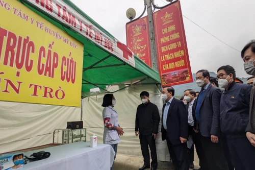 Phó Chủ tịch Hà Nội kiểm tra phòng dịch tuyến di tích Chùa Hương trước ngày chính thức đón khách