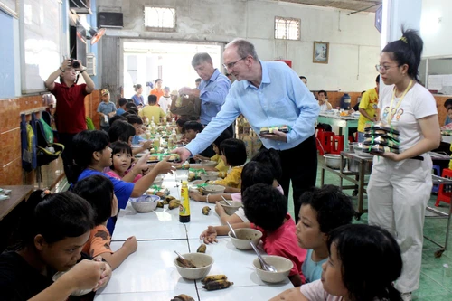 Cùng Tân Hiệp Phát nuôi dưỡng lòng nhân ái