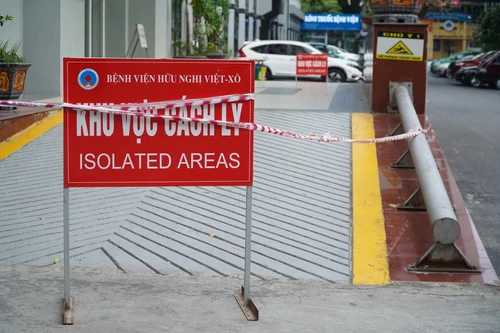 Chủ tịch Hà Nội ra công điện hỏa tốc chỉ đạo ngăn Covid-19 xâm nhập cơ sở y tế