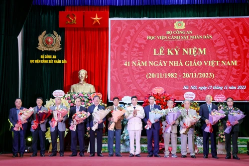 Học viện Cảnh sát nhân dân tri ân các thế hệ nhà giáo với 55 năm truyền thống vẻ vang