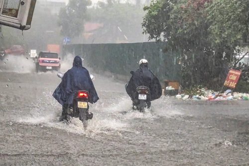 Hà Nội yêu cầu không được lơ là, gián đoạn trong ứng phó thiên tai