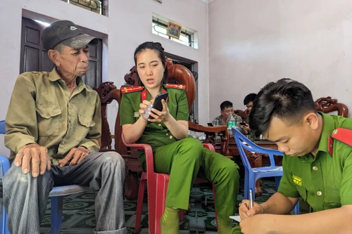 Hà Nội phát động đợt thi đua đến từng nhà, rà từng người xác lập tài khoản định danh điện tử