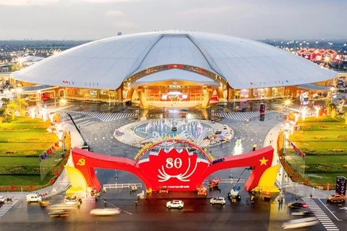 Tăng xe buýt phục vụ người dân tham quan Hội chợ Mùa Thu