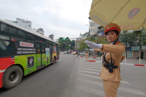 Hà Nội yêu cầu trực 24/7 đảm bảo an toàn giao thông 9 ngày nghỉ Tết Nguyên đán Ất Tỵ