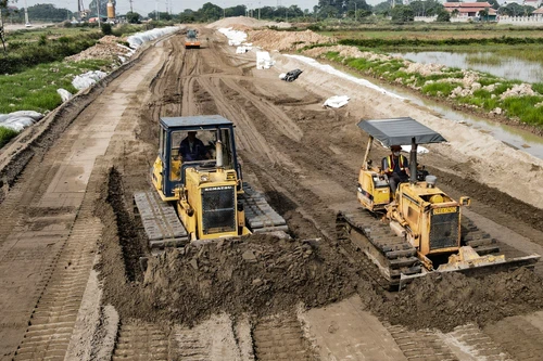 Nhiều công trình trọng điểm chậm tiến độ, Chủ tịch Hà Nội chỉ đạo 4 giải pháp khắc phục 