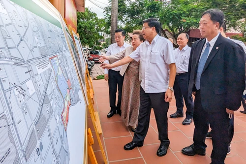 Hà Nội: Công bố, bàn giao Điều chỉnh cục bộ quy hoạch chi tiết thành phố thông minh ở Đông Anh