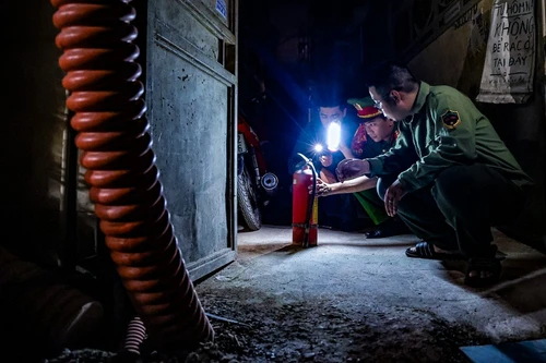 Hà Nội: Kiểm điểm trách nhiệm đơn vị chậm xử lý cơ sở không bảo đảm phòng cháy, chữa cháy