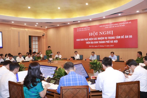 Hà Nội yêu cầu tăng tốc triển khai để người dân hưởng thụ lợi ích lâu dài của Đề án 06