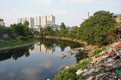 Xử lý nghiêm vi phạm xả thải ở sông Nhuệ, sông Cầu Bây