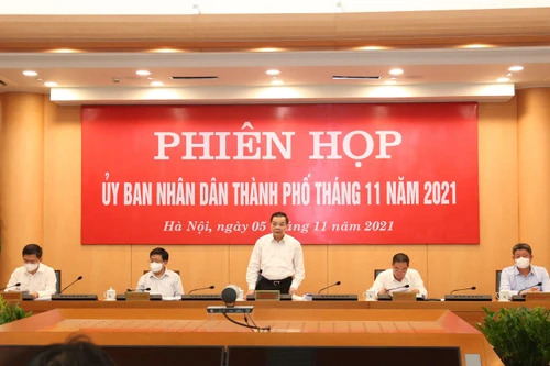 Hà Nội xem xét chương trình giảm thiểu ùn tắc và đảm bảo an toàn giao thông