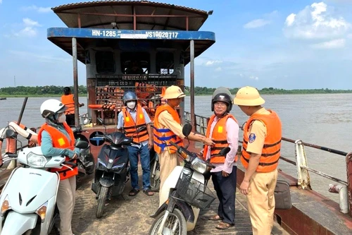Hà Nội: Kiểm tra, xử lý nghiêm các bến khách ngang sông vi phạm