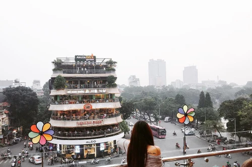 Hà Nội tán thành đề xuất phá bỏ tòa nhà “Hàm cá mập”, đặt tháp ánh sáng tại Quảng trường Đông Kinh - Nghĩa Thục