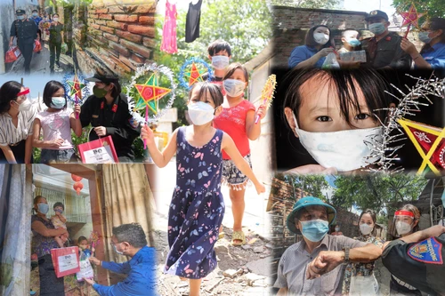 [Ảnh] Thanh niên Công an Thủ đô mang Trung thu yêu thương đến với trẻ em xóm nghèo bên cầu Long Biên