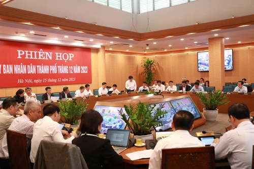 UBND TP Hà Nội xem xét kế hoạch lấy phiếu tín nhiệm các Phó Chủ tịch