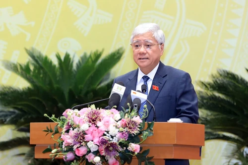 Hà Nội cần đi đầu trong việc ban hành chế độ đãi ngộ tương xứng với cán bộ, công chức