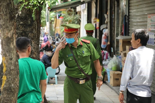 Hà Nội ban hành công điện khẩn yêu cầu triển khai nghiêm túc biện pháp phòng chống Covid-19