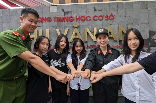 Ngăn chặn tệ nạn xã hội, bạo lực xâm nhập học đường