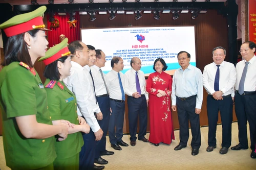 Bí thư Thành ủy Hà Nội: Cấp ủy, chính quyền phối hợp, tạo điều kiện để báo chí hoàn thành tốt nhiệm vụ