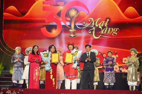 Lễ trao Giải Mai Vàng lần thứ 30: Bền bỉ hành trình nâng bước, tiếp thêm động lực cho nghệ sĩ Việt 