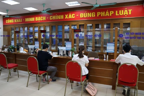 Trung tâm Phục vụ hành chính công TP Hà Nội lập đơn vị chăm sóc khách hàng