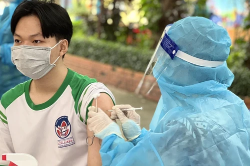 Hà Nội sẽ ưu tiên tiêm vaccine Covid-19 cho trẻ em ở quận, huyện có dịch