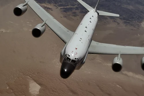 Trung Quốc phản ứng việc máy bay do thám của Mỹ ngụy trang bay qua Biển Đông