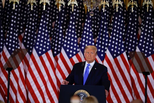 Phát biểu trong đêm bầu cử, ông Donald Trump tuyên bố chiến thắng