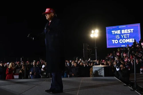 Ngân hàng Deutsche Bank có thể thu giữ tài sản của ông Donald Trump sau bầu cử 